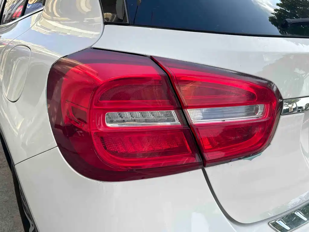 Mercedes-Benz GLA — миниатюра 13