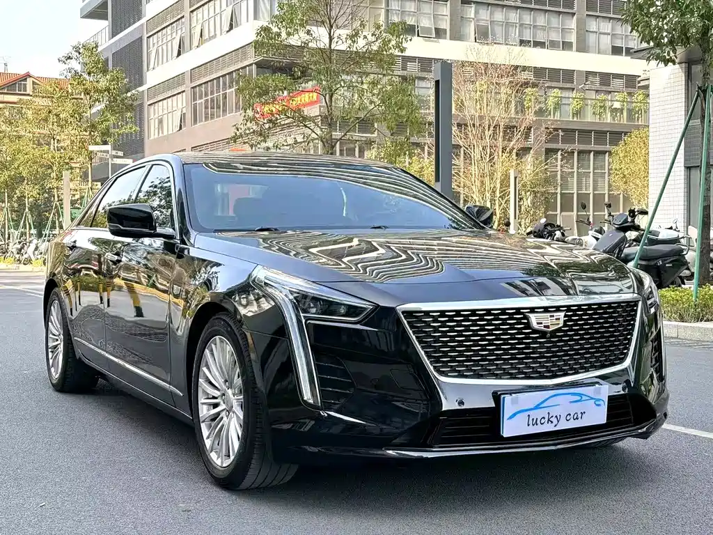 CADILLAC CT6