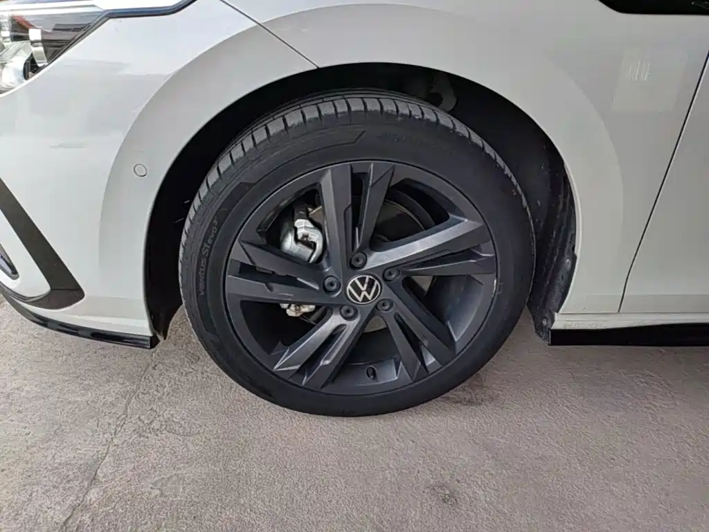 Volkswagen Golf — миниатюра 23