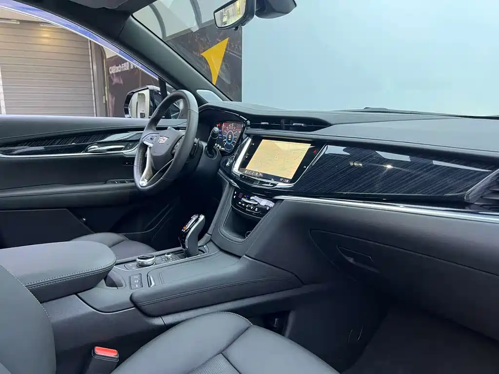 Cadillac XT6 — миниатюра 9