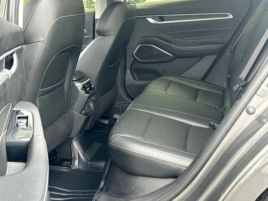 Geely Emgrand 2023 4 Champion 1.5L CVT Luxury