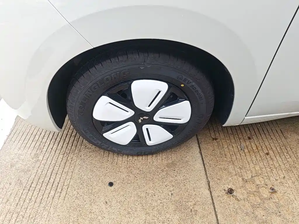 Wuling MINIEV — миниатюра 23
