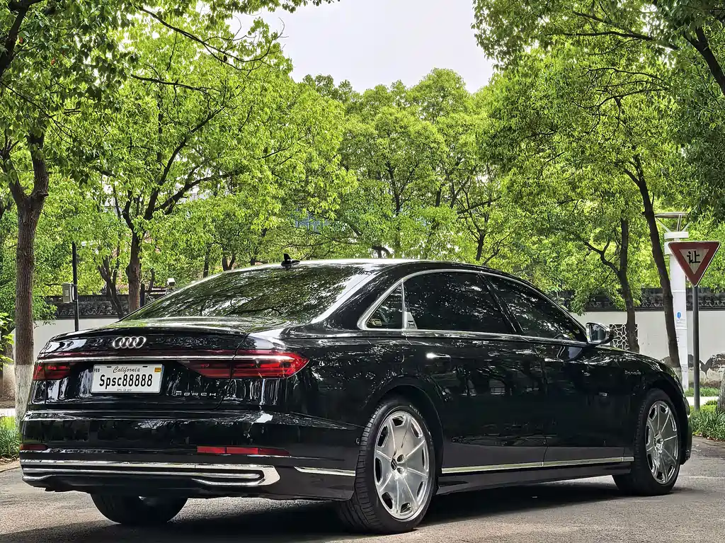 Audi A8 2025 A8L Horch 55TFSI