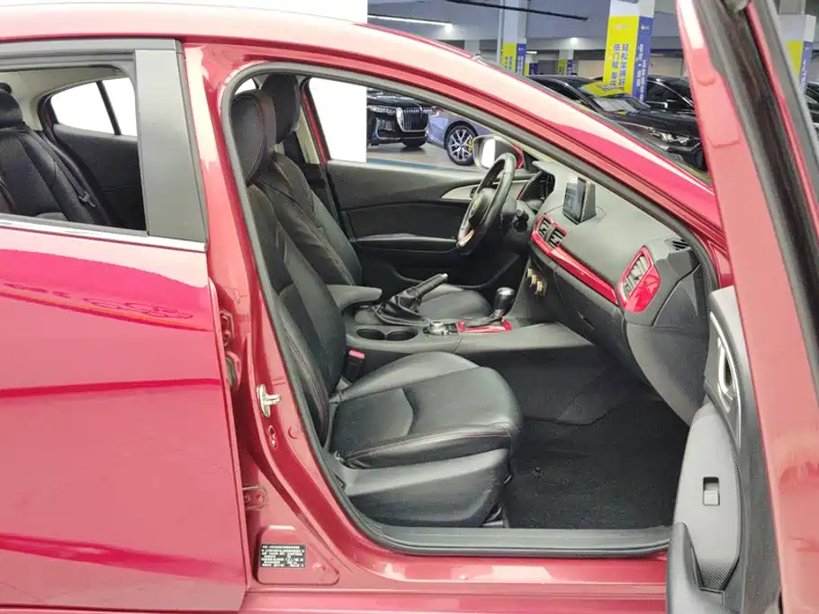 Mazda 3 Axela — миниатюра 8
