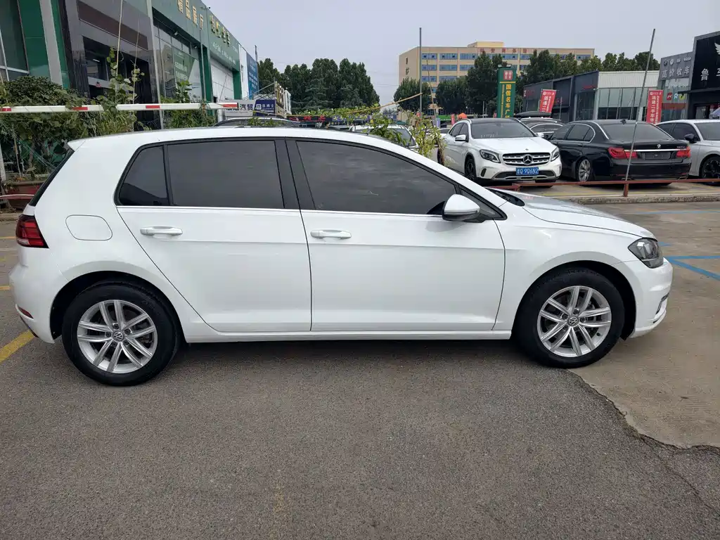 Volkswagen Golf — миниатюра 9