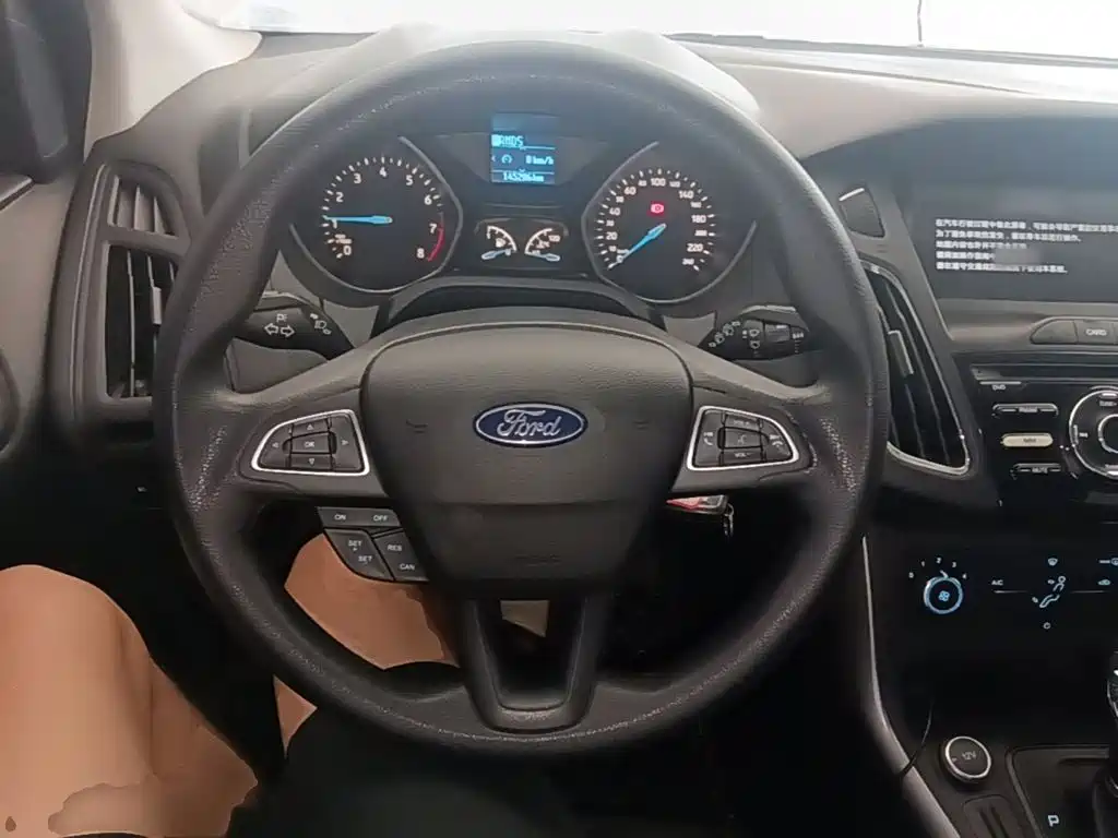 Ford Focus — миниатюра 11