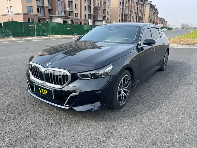 BMW I5 2025