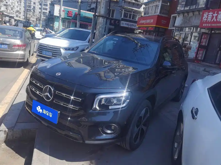Mercedes-Benz GLB 2023
