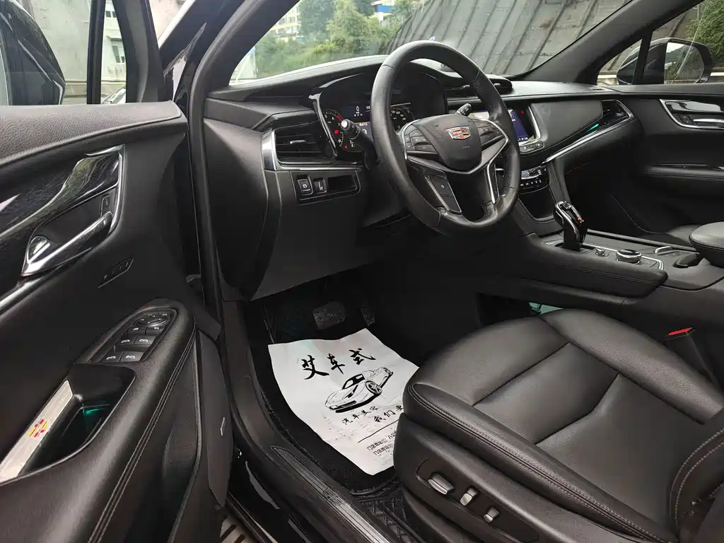 Cadillac XT5 — миниатюра 12