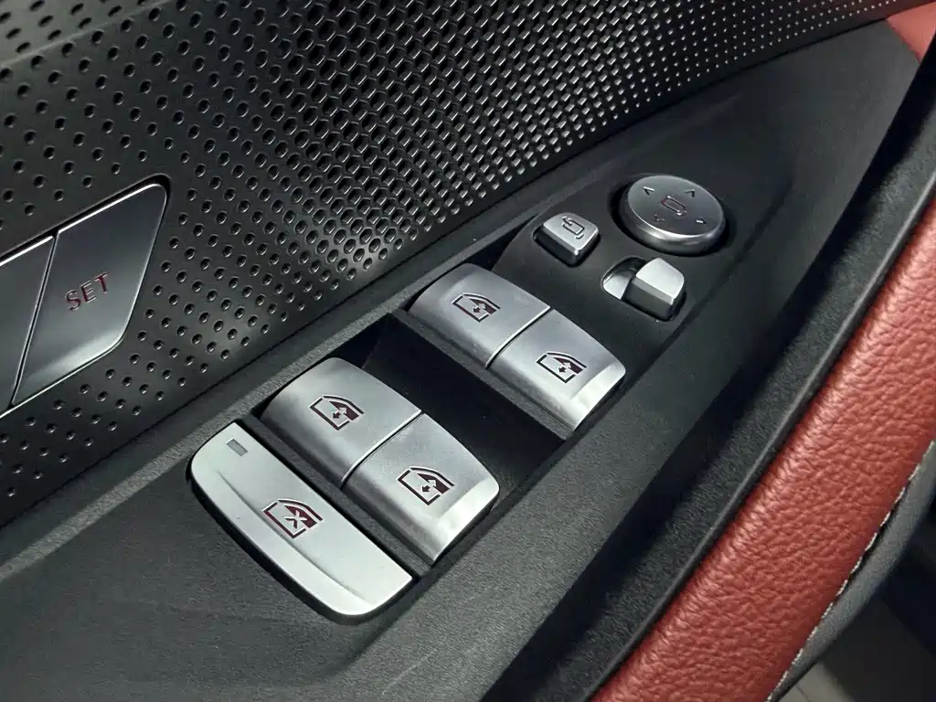 BMW 4 Series — миниатюра 21
