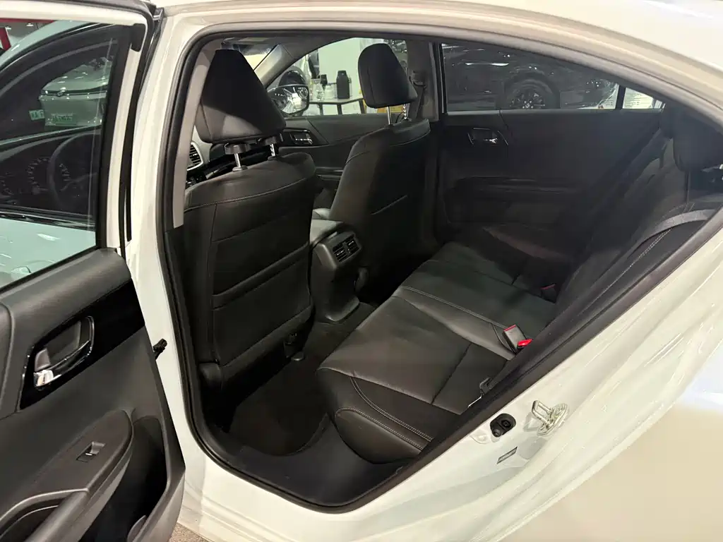 Honda Accord — миниатюра 5