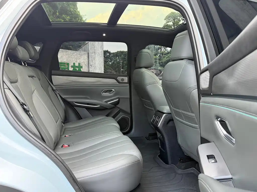 BYD L DM-i — миниатюра 17