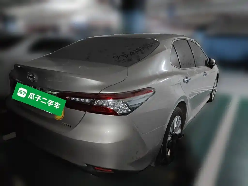 Toyota Camry — миниатюра 6