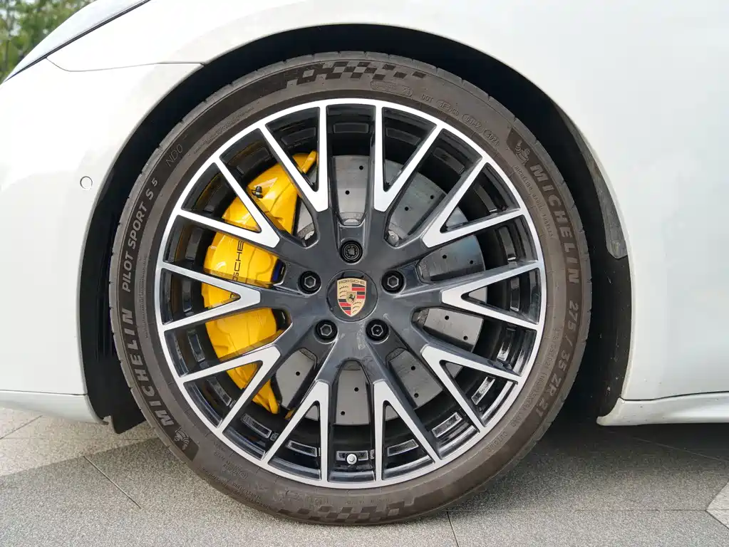 Porsche Panamera Hybrid — миниатюра 4