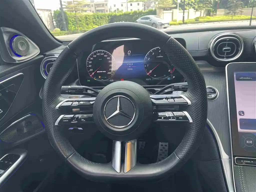 Mercedes-Benz C-Class — миниатюра 12