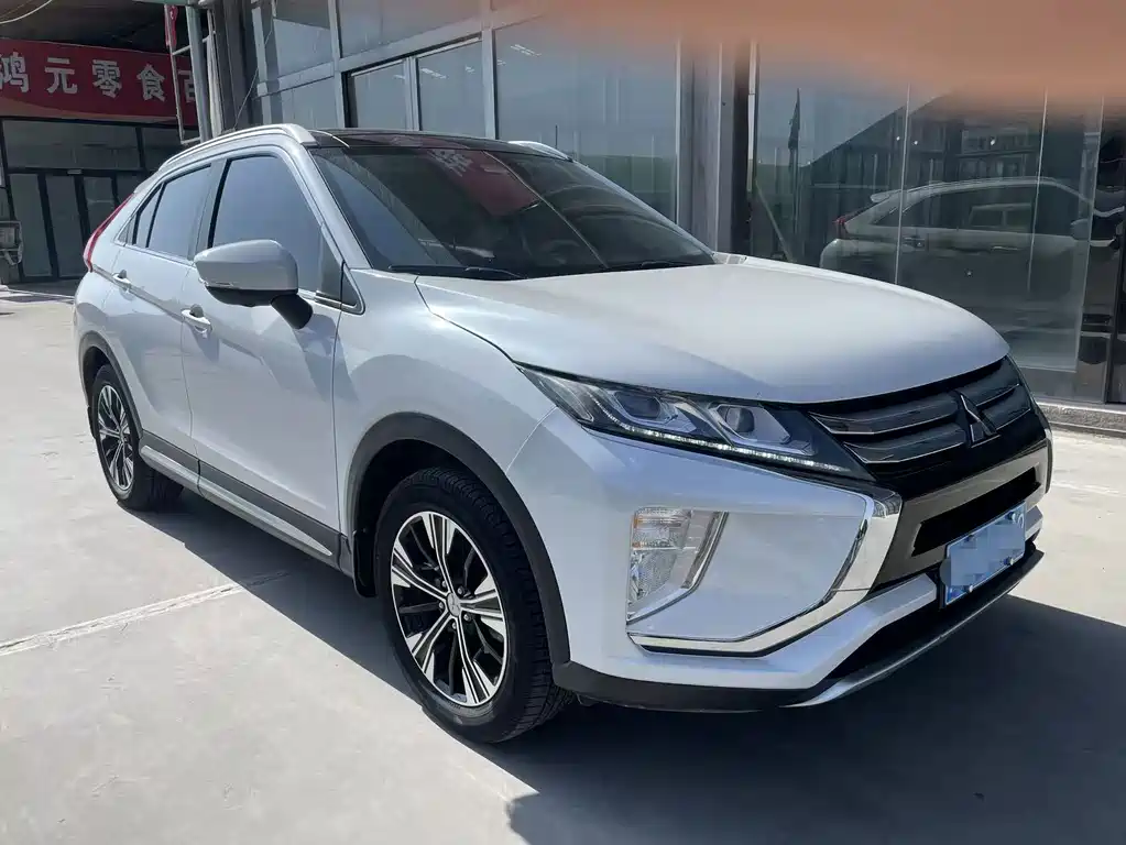 Mitsubishi Eclipse Cross — миниатюра 3