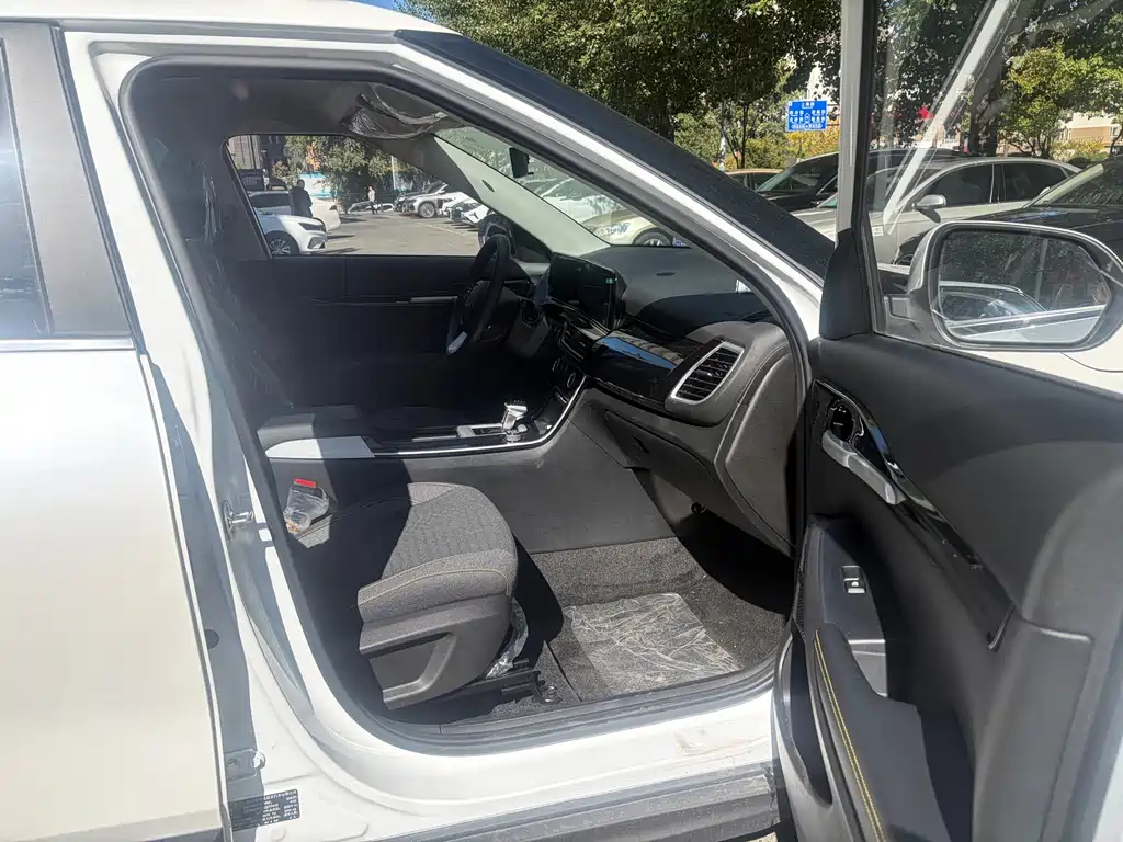 Kia Seltos — миниатюра 16