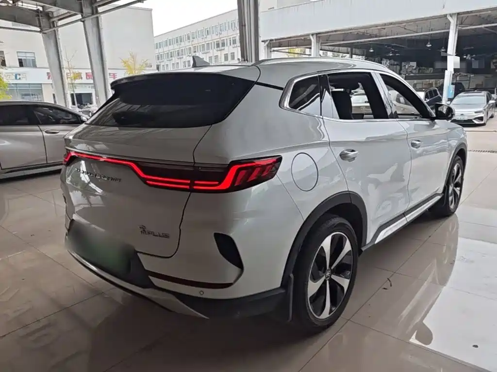 BYD PLUS New Energy — миниатюра 7