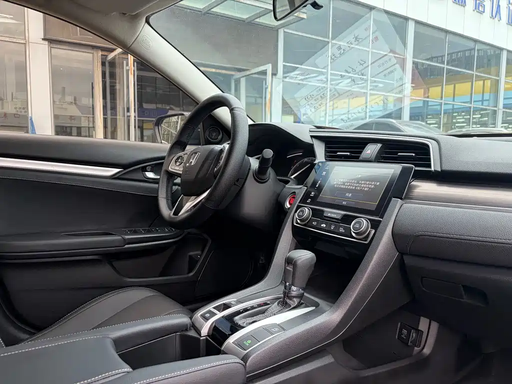 Honda Civic — миниатюра 3