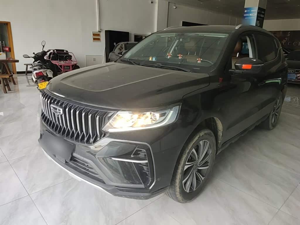 Geely Emgrand X6 1.4 л 2022 г. Чёрный, пробег 49400 км