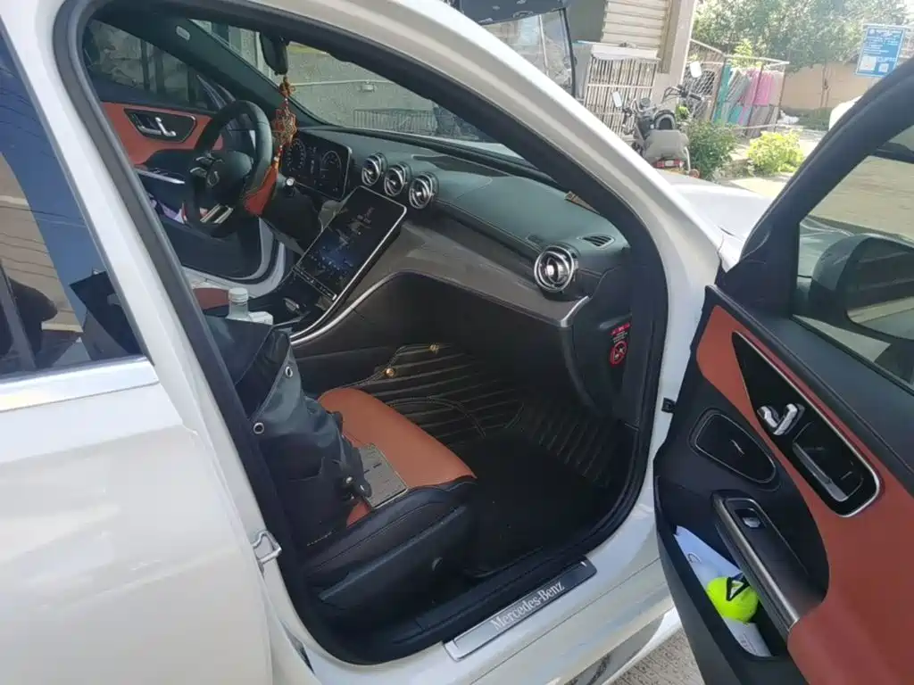 Mercedes-Benz C-Class — миниатюра 9