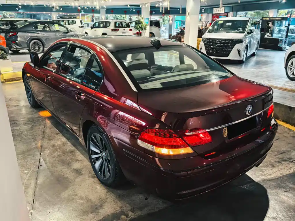 BMW 7 Series 7 2005 740Li