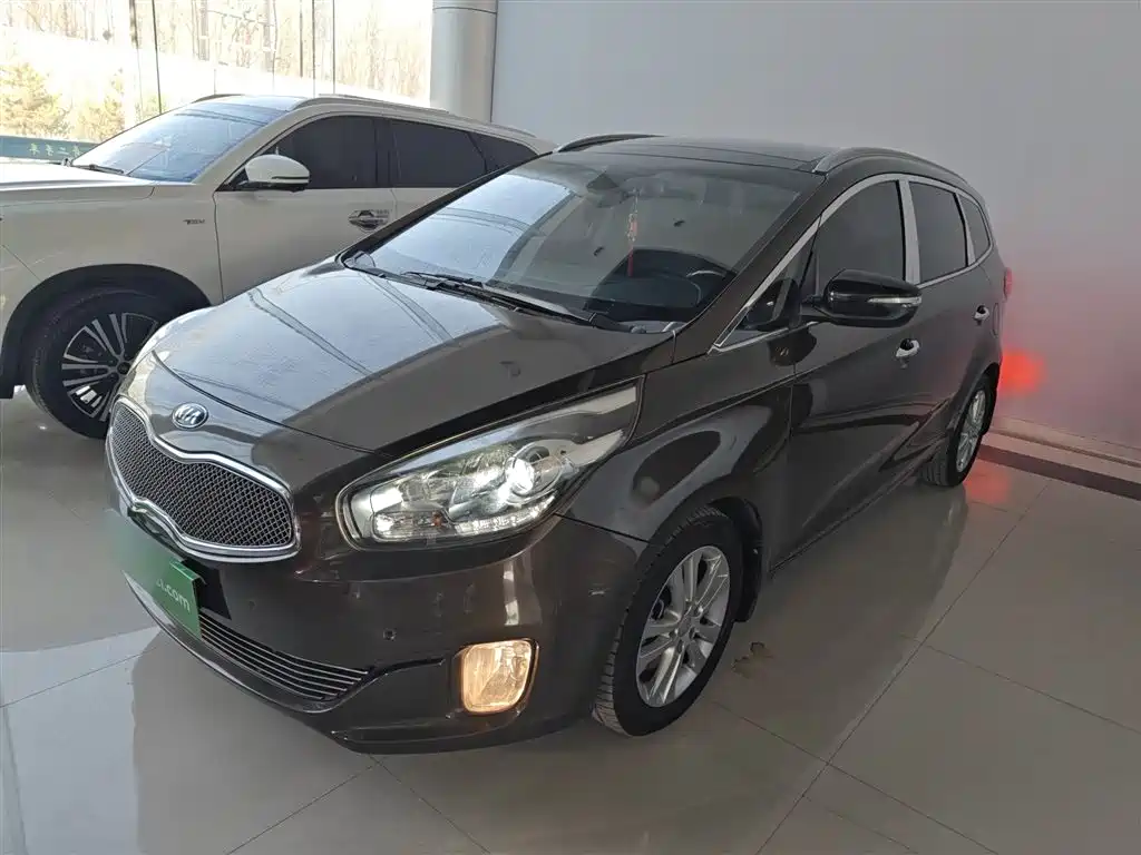 Kia Carens 2016