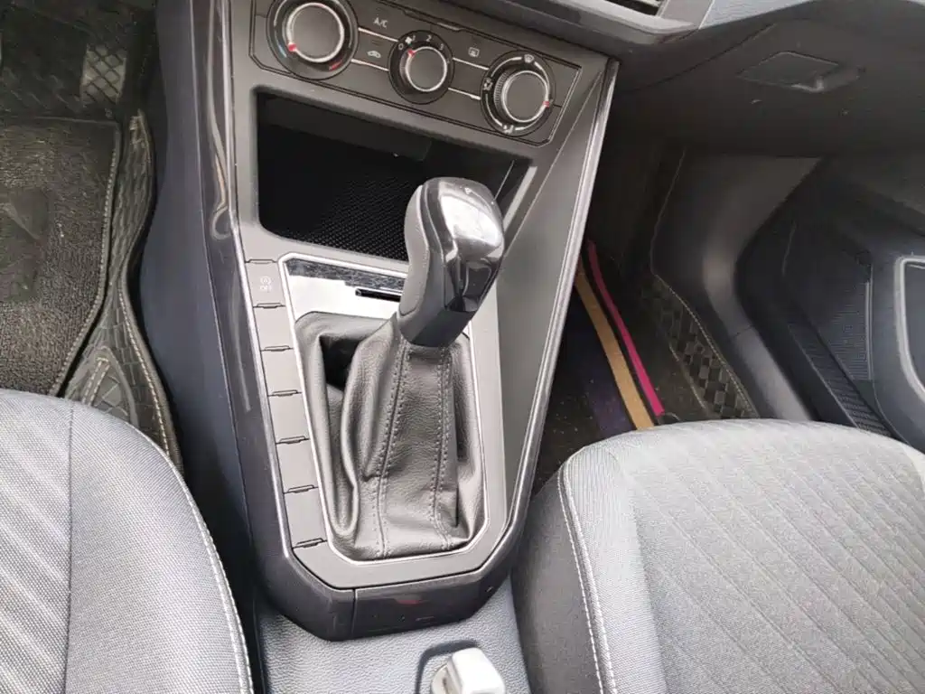 Volkswagen Lavida — миниатюра 14