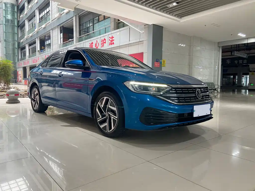 Volkswagen Sagitar - фото 3