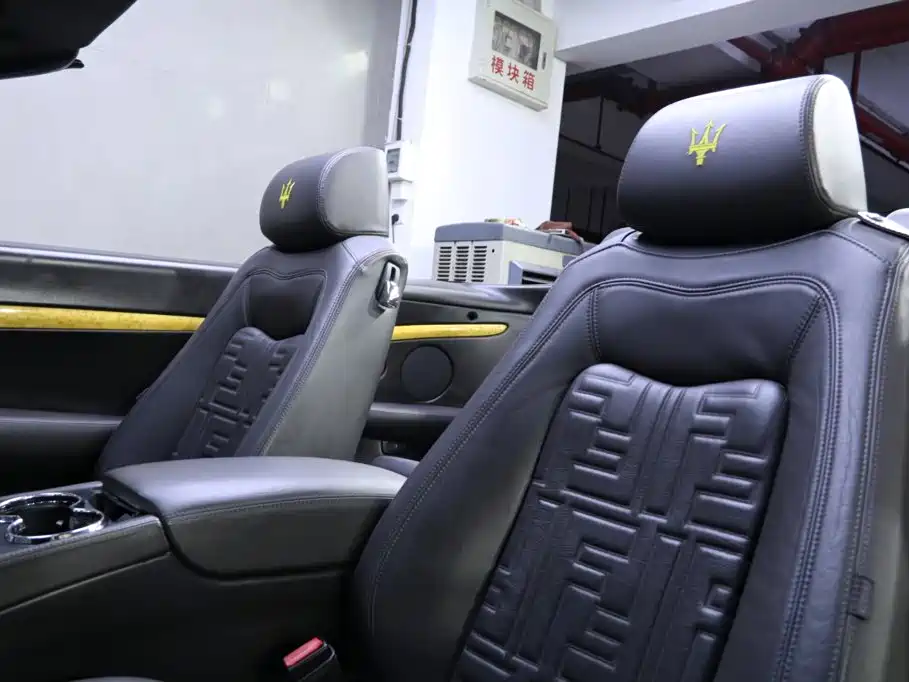 Maserati GranCabrio 4.7L Sport, фото 17
