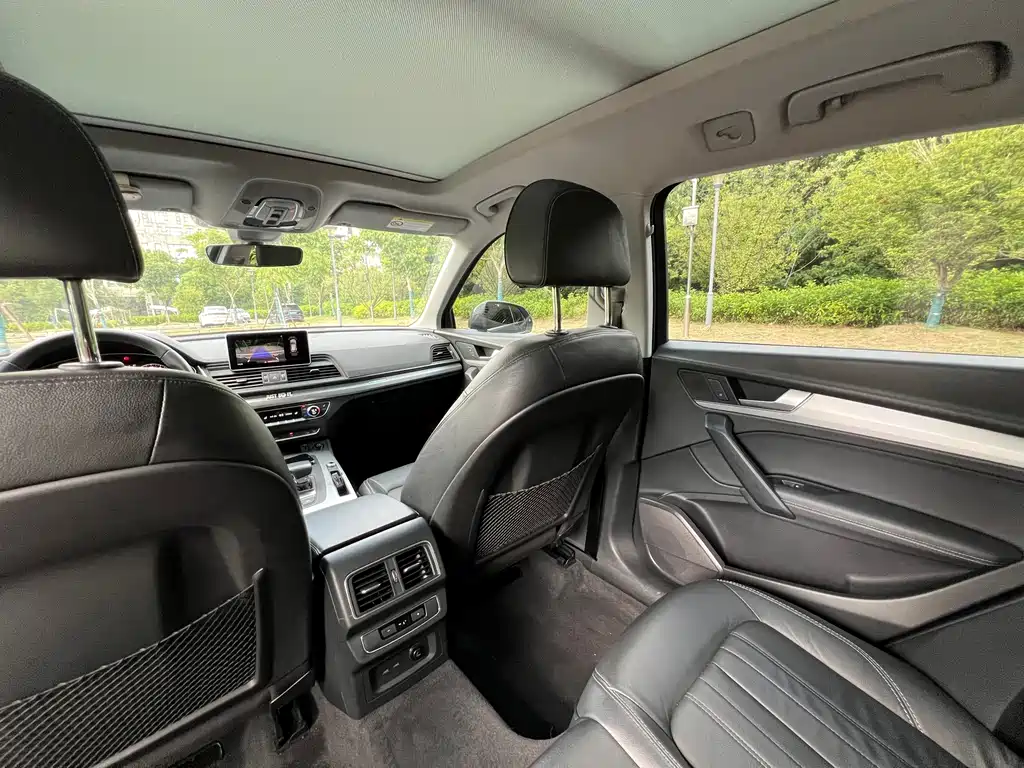 Audi Q5L — миниатюра 7