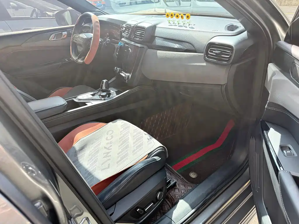 Lynk & Co 02 Hatchback — миниатюра 21