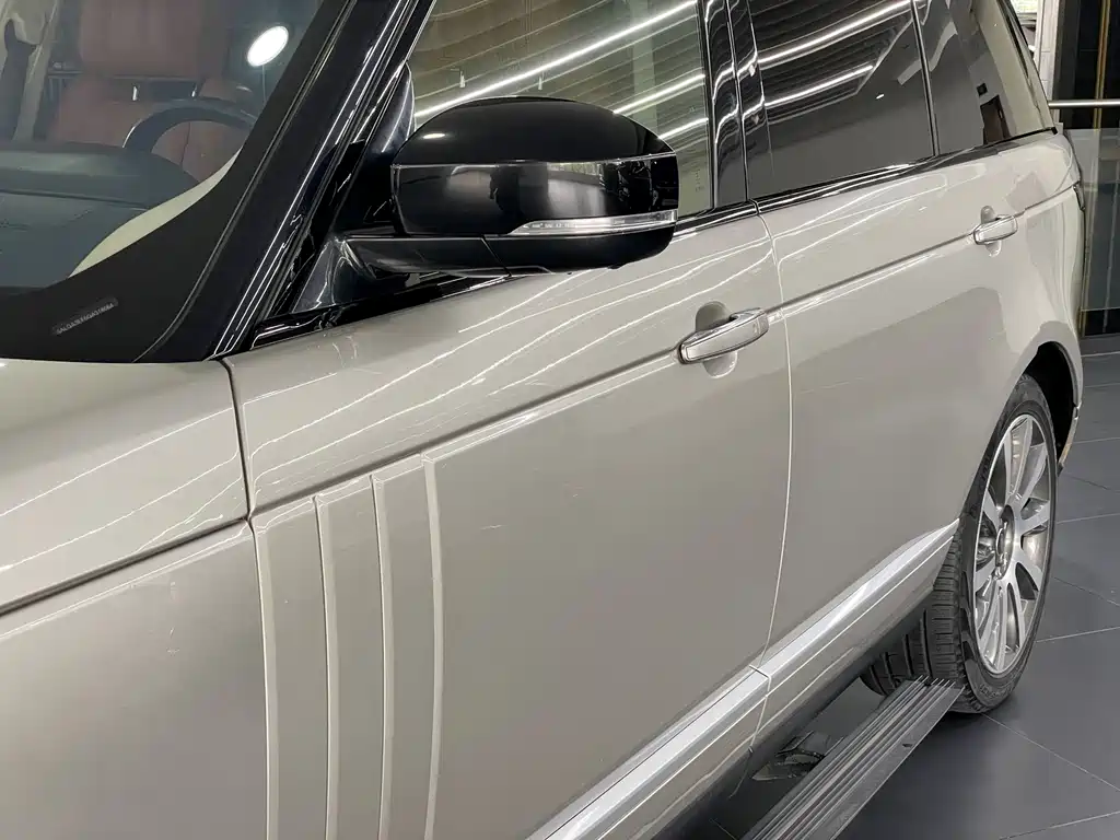 Land Rover Range Rover — миниатюра 21