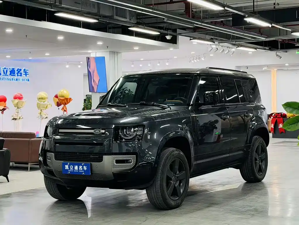 Land Rover Defender 2022