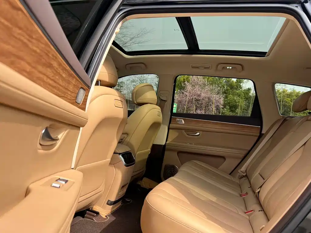 AITO ASK THE WORLD M7