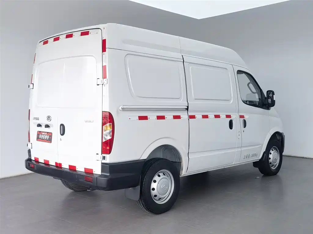 Maxus V80 2020 2.5T MT 2/3 мест