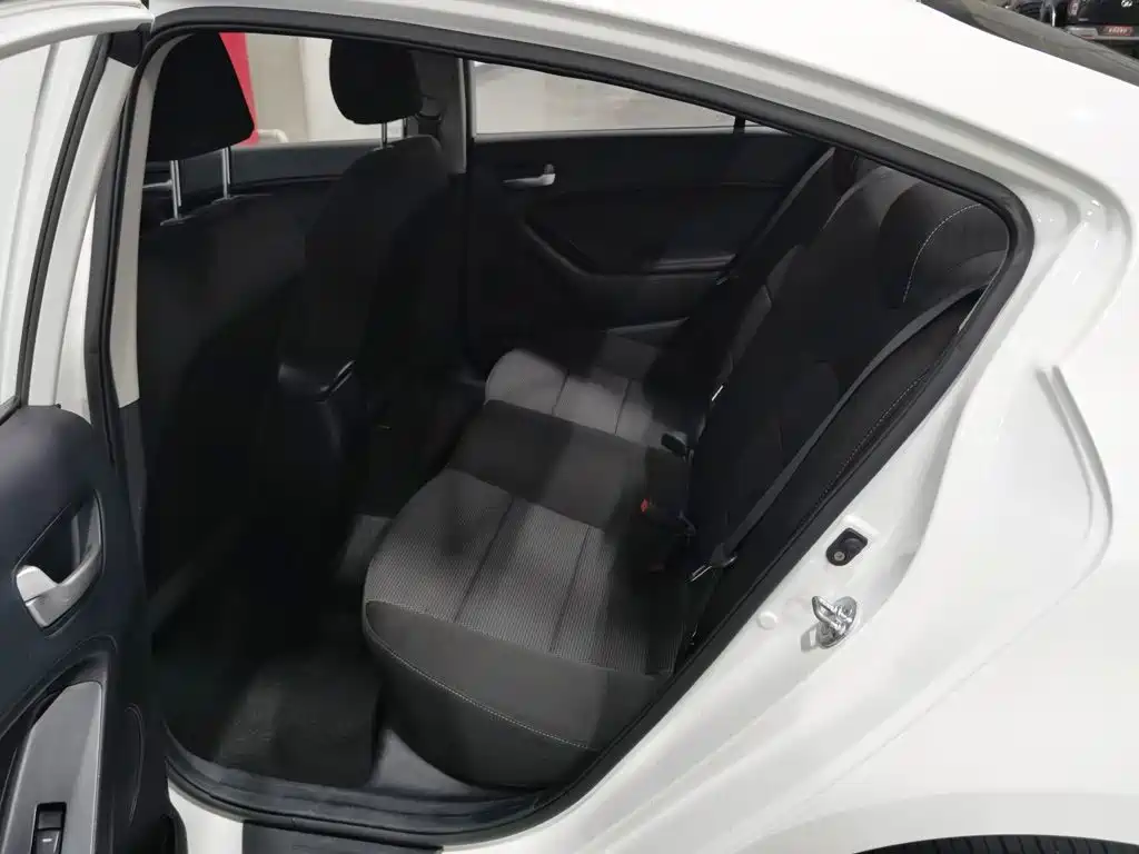 Kia K3 — миниатюра 15