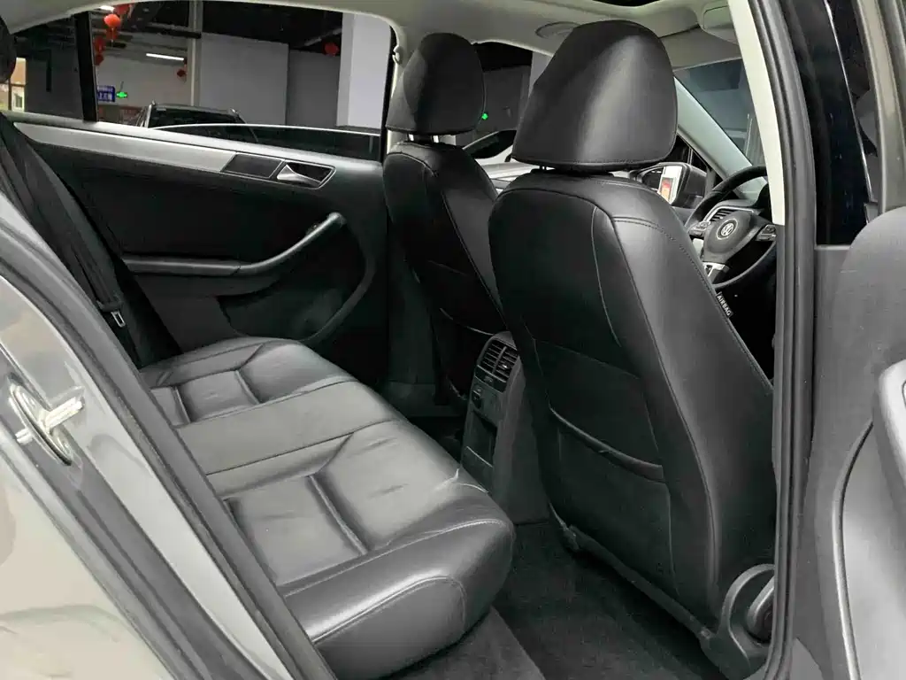 Volkswagen Sagitar — миниатюра 14