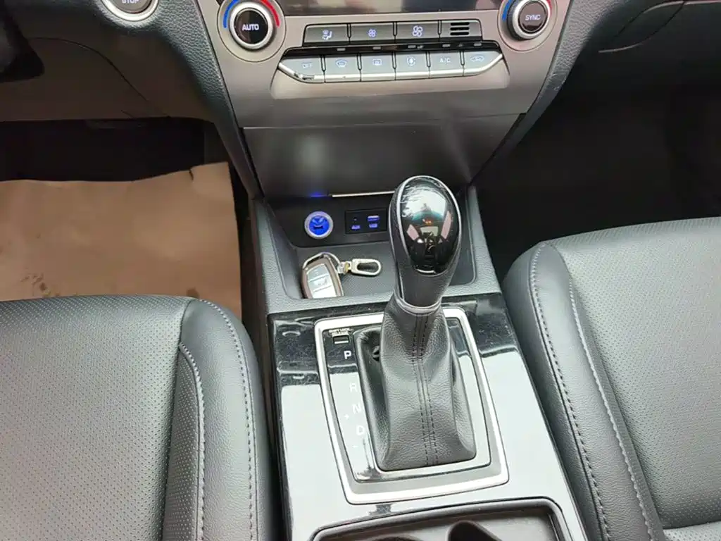 Hyundai Mistra — миниатюра 14