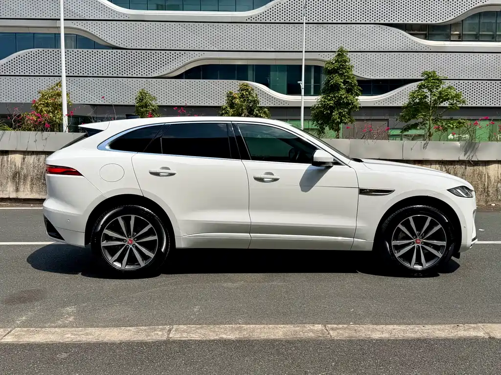 Jaguar F-Pace 2021 250PS R-Dynamic S