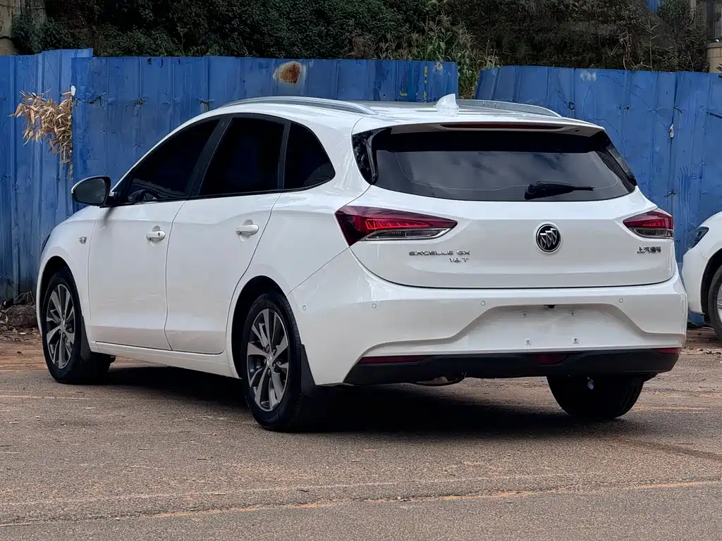 Buick Excelle — миниатюра 7