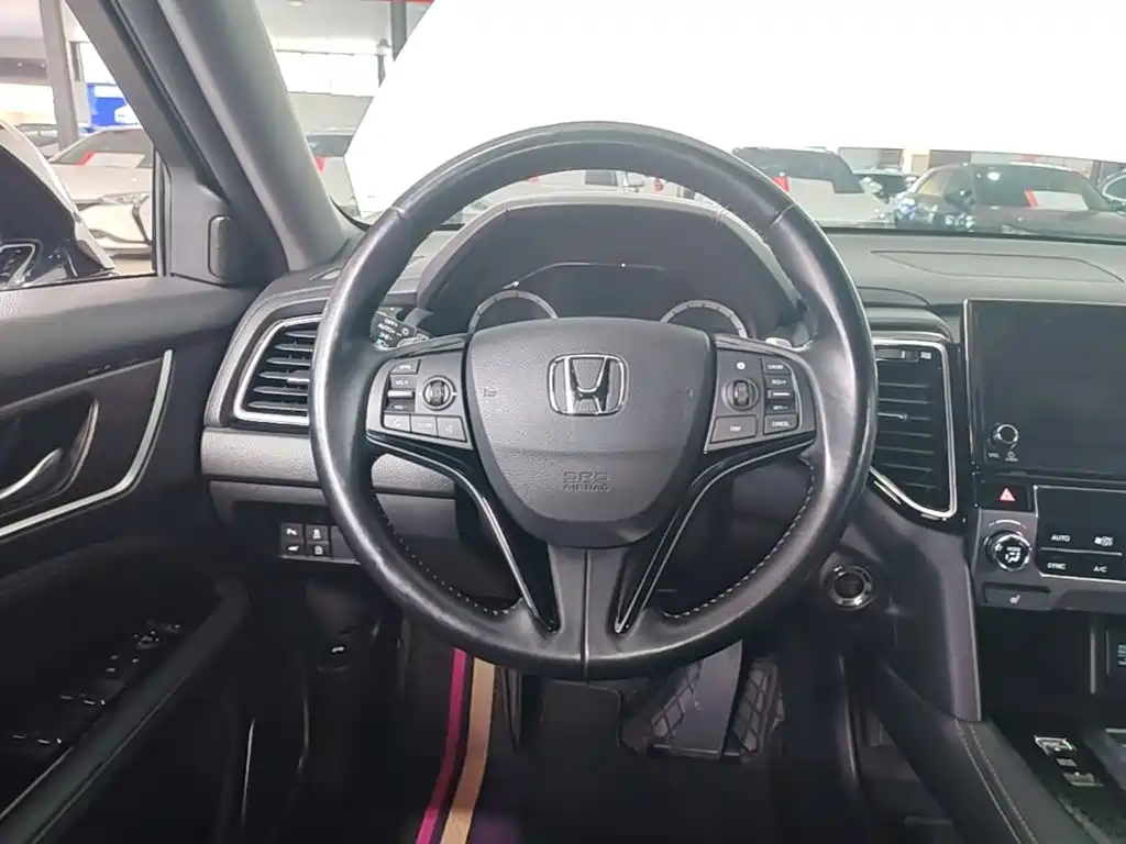 Honda UR-V — миниатюра 11