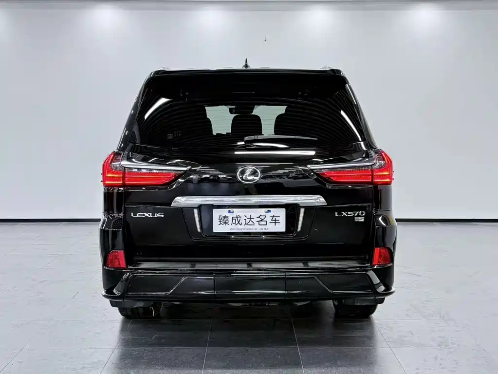 Lexus LX — миниатюра 6
