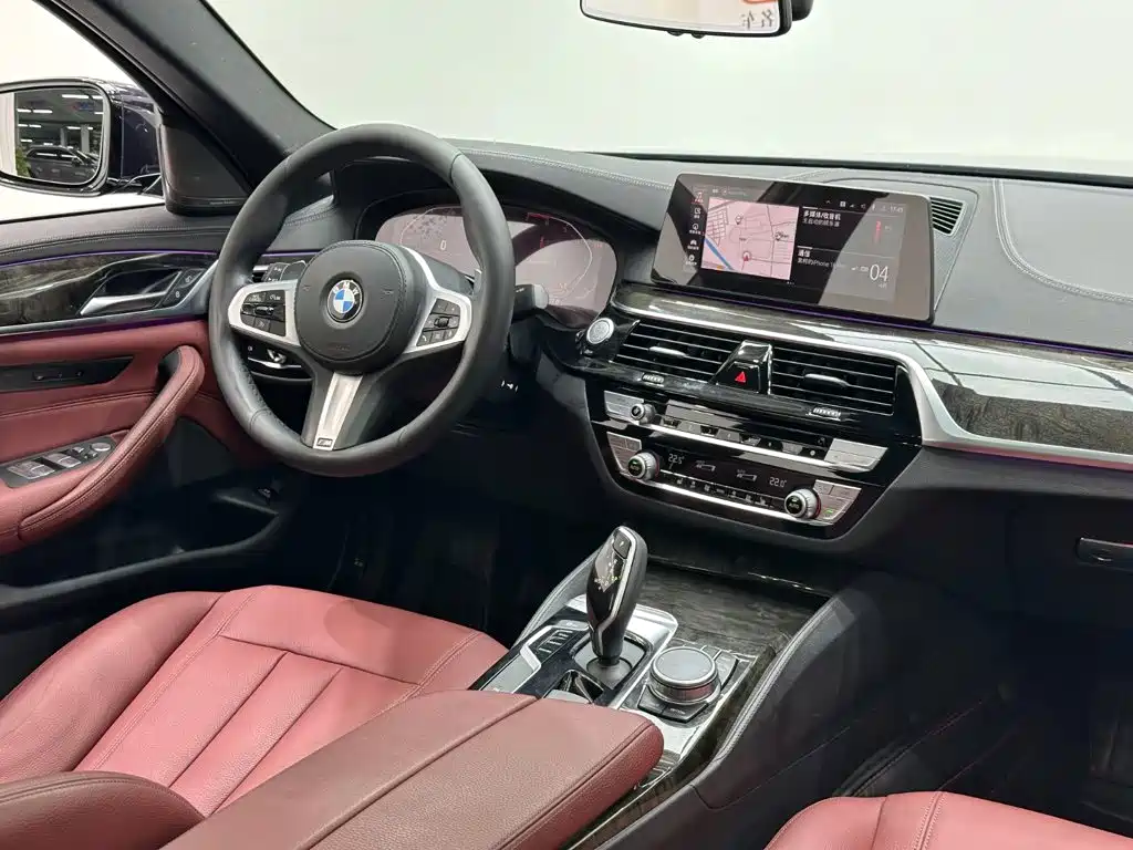 BMW 5 Series — миниатюра 14