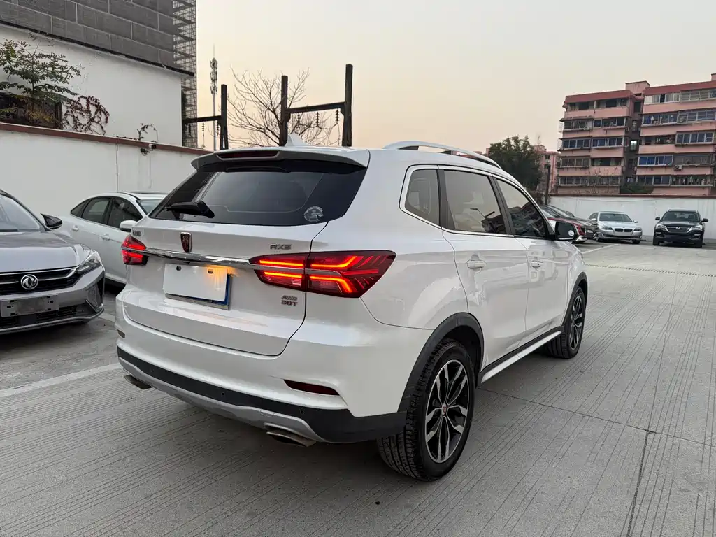 ROEWE RX5