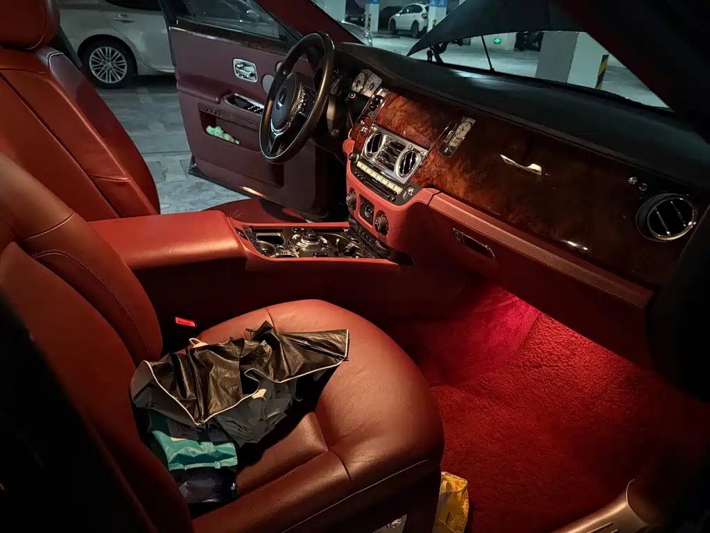 Rolls-Royce Ghost — миниатюра 4
