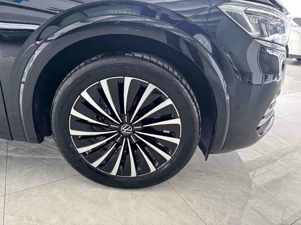 Volkswagen Viloran 2024 380TSI Luxury