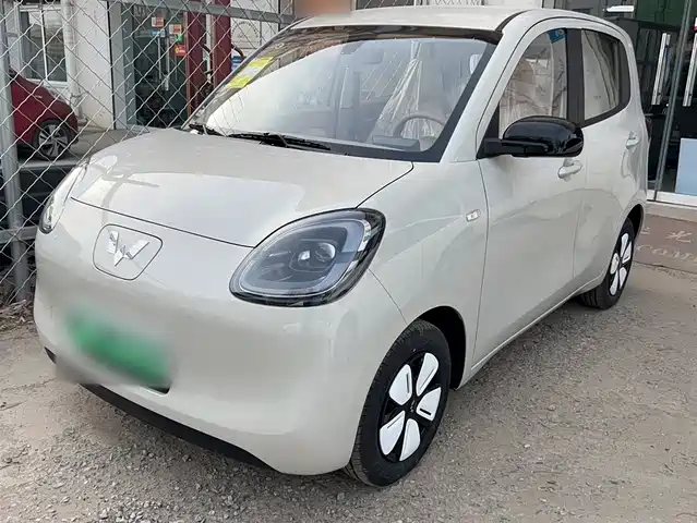 WULING HONGGUANG MINIEV 2025
