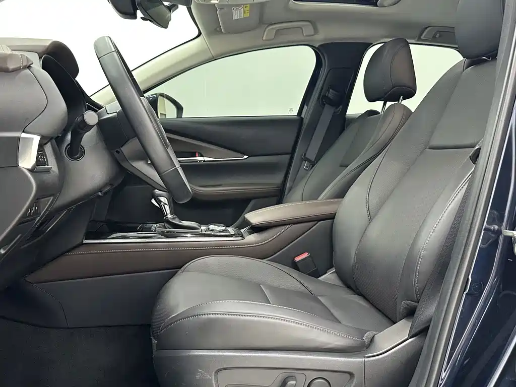 Mazda CX-30 — миниатюра 8