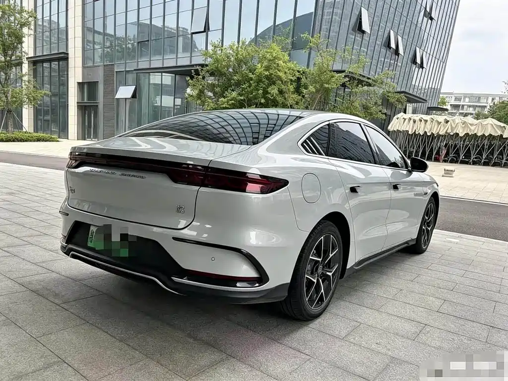 BYD Han — миниатюра 7